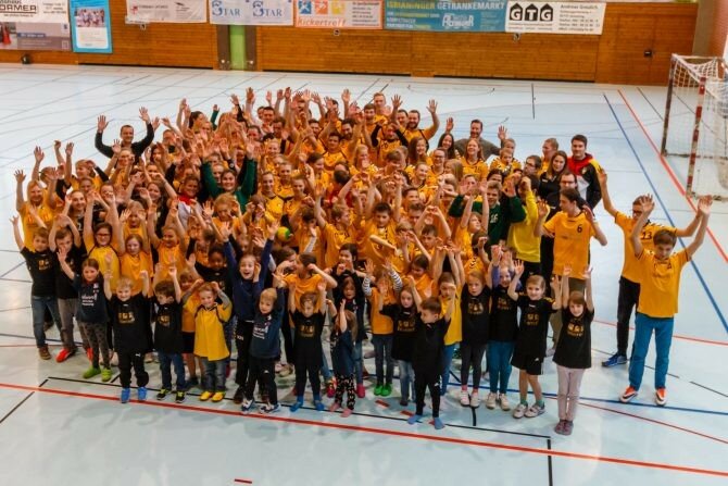handball050-min