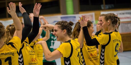 Die richtigen Lehren aus dem letzten Spiel gezogen – Damen 1 gewinnen gegen Mintraching/Neutraubling