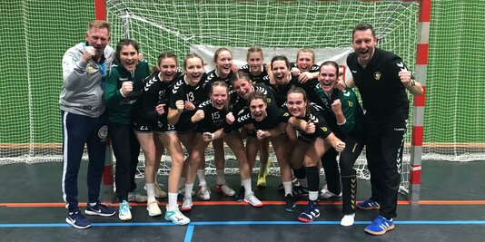 Isibabies oder Ismaninger Handballteufel? – Damen 1 gewinnen in Mintraching