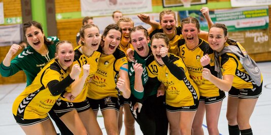 Ismaninger Wundertüte – Damen 1 gewinnen gegen HSV Bergtheim